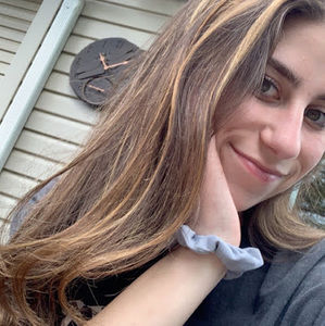 Meet your Posher, Julia